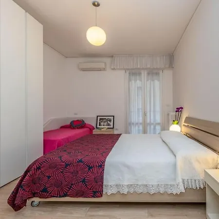 Authentic For Families! Apartment