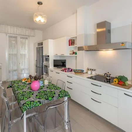 Authentic For Families! Apartment Florence