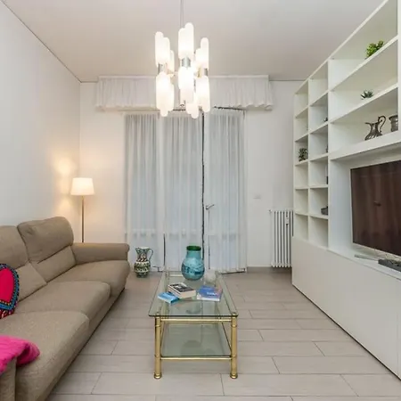 Authentic For Families! Apartment Florence