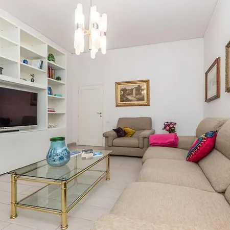 Authentic For Families! Apartment Florence