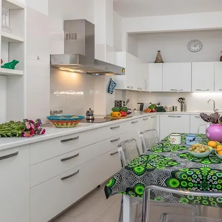 Apartment Authentic For Families! Florence